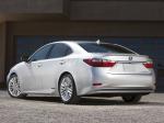 Lexus ES300h 2012 года